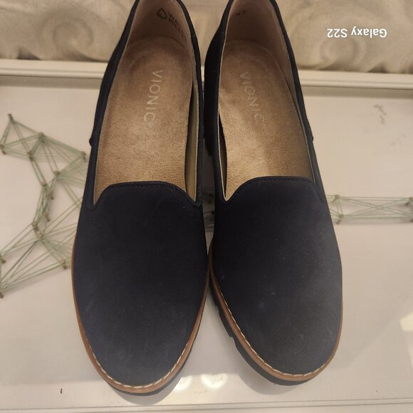 Vionic "Willa" Lug Wedge. Dark Navy Blue. NIB. Size 5 - Picture 9 of 14